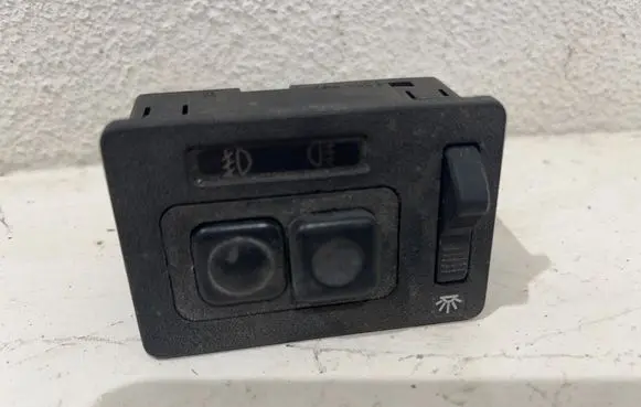 BMW 5 E28 Light switch 1375984 1368896