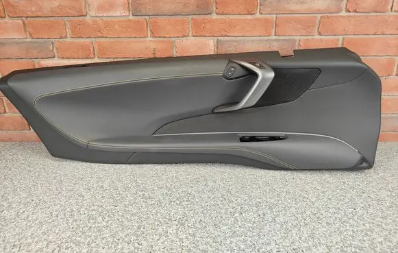 BMW i8 Coupe rear side trim panel 7486507 NFHH