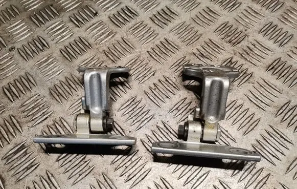 Jaguar XF X250 Rear door hinge set 8X23F228A65AC 8X23F228A67AC