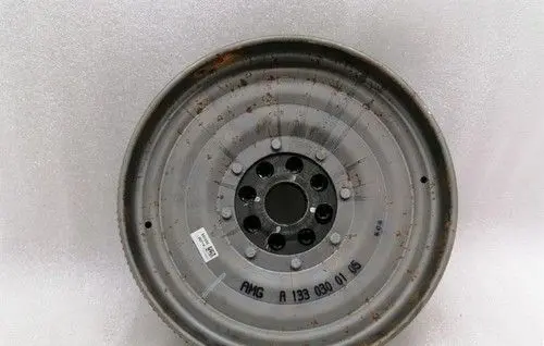 Mercedes-Benz GLA W156 X156 Flywheel A1330300105