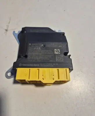 Mercedes-Benz CLA C118 X118 Airbag control unit/module 0285020211 A1779002410 16422050552126