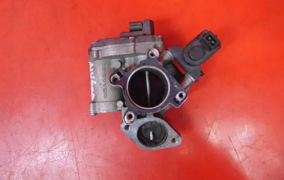 Renault Master III EGR valve 147105543R