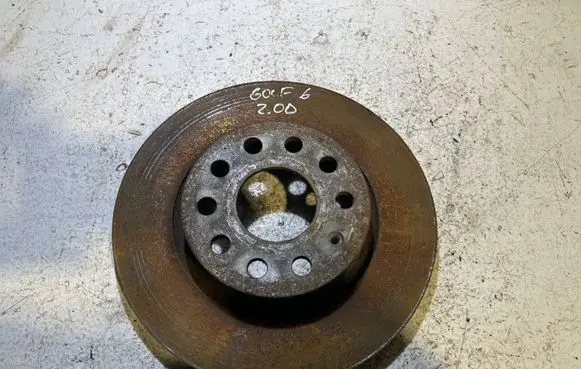 Volkswagen Golf VI Front brake disc