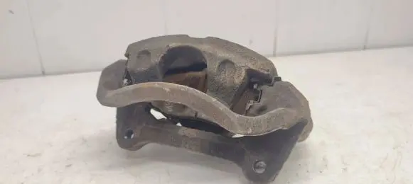 Hyundai i20 (PB PBT) Front brake caliper