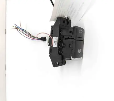 Nissan Qashqai J12 Hand parking brake switch 251756RA0A