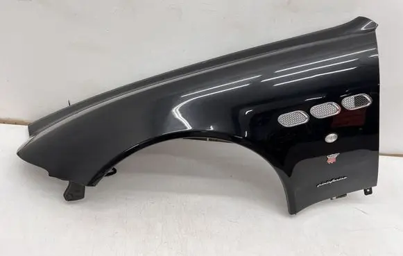 Maserati Quattroporte Fender 