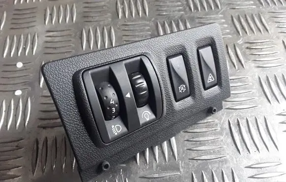 Renault Laguna III Light switch 251630001R