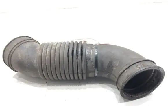 Air intake hose/pipe