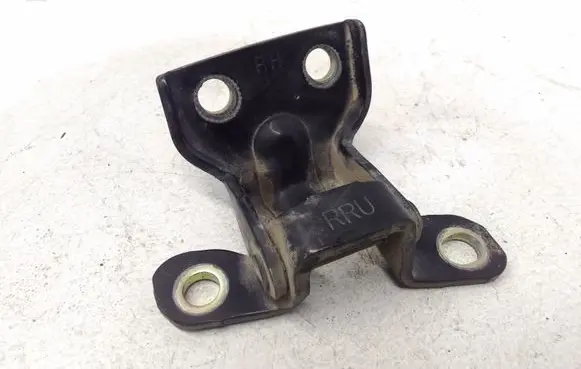 KIA Carens I Rear door upper hinge