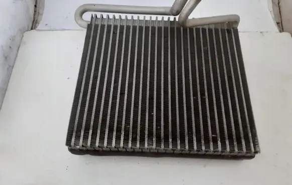 Air conditioning (A/C) radiator (interior)