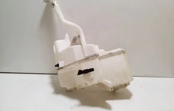 Windshield washer fluid reservoir/tank