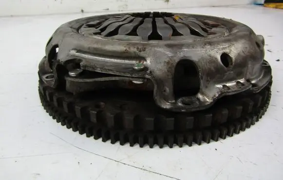 Dacia Logan I Flywheel 