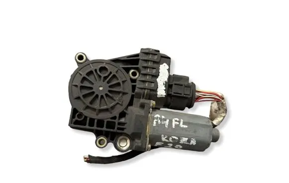 Audi A4 S4 B5 8D Front door window regulator motor 0130821787