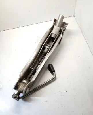 Audi A2 Lift Jack 8Z0011031A