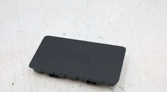 BMW X6 G06 Wireless charging module 5A82C19MWGK180626 5A82C19