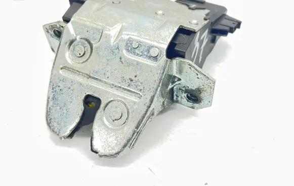 Tailgate/trunk/boot lock/catch/latch