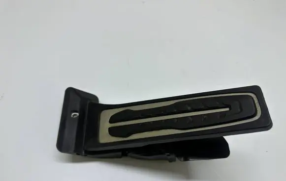 BMW 7 G11 G12 Accelerator throttle pedal 6871053 12027312F