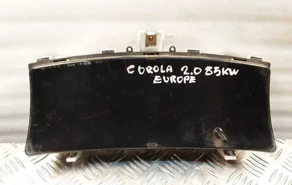 Toyota Corolla E120 E130 Speedometer (instrument cluster) 8380002760
