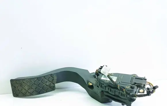 Audi A6 S6 C5 4B Accelerator throttle pedal 8D1721523 6PV00777007