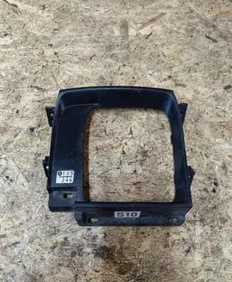 Lexus IS 220D-250-350 Gear shifter surround trim plastic 5880453030