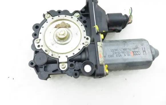 Audi A3 S3 8L Rear door window regulator motor 8L4959802A