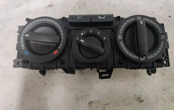 Volkswagen Transporter - Caravelle T5 Climate control unit 7H0820045AC 69740003