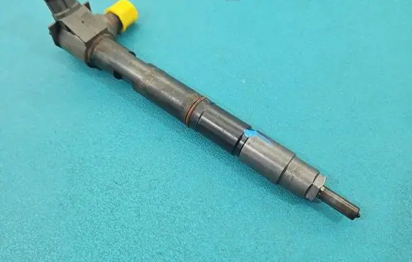Opel Astra K Fuel injector 55490361 IMPRK1552333