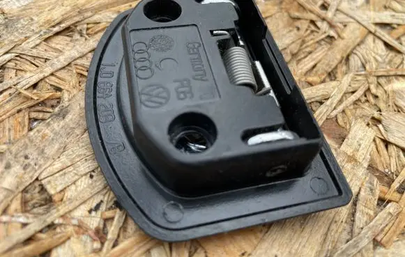 Audi TT Mk1 Other interior part 1J0864203