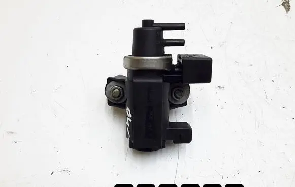 BMW 7 E65 E66 Turbo solenoid valve 72279600 2247906