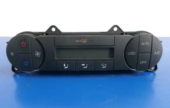 Ford Mondeo Mk III Climate control unit 3S7T18C612AJ