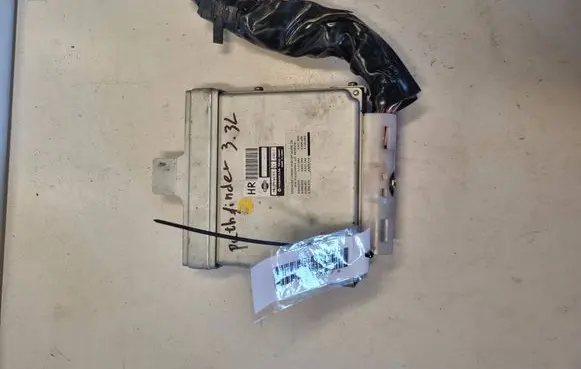 Nissan Pathfinder R50 Engine control unit/module ECU