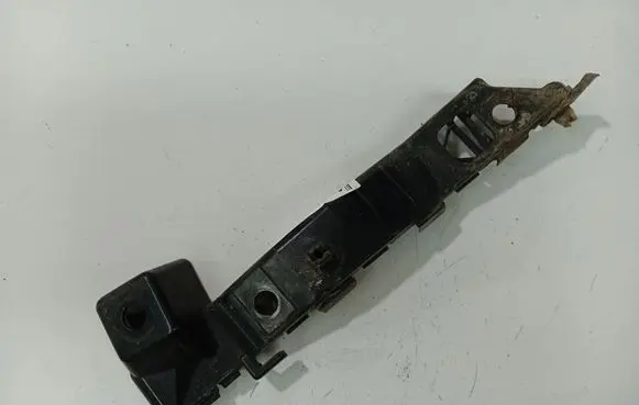 KIA Ceed Front bumper mounting bracket 865131H000