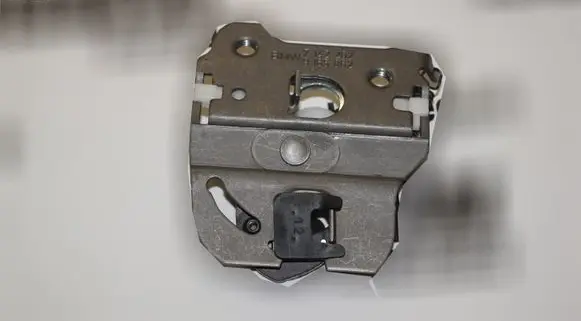 BMW 3 E90 E91 Seat back rest lock catch 7142262