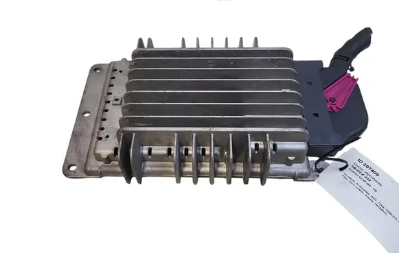 Audi A3 S3 8P Sound amplifier 8P4035223C 290327002