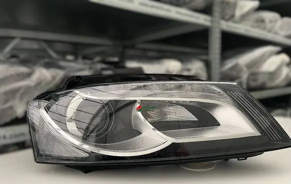 Audi A3 S3 8P Headlight/headlamp 8P0941004 1EL00964810 00964810161640