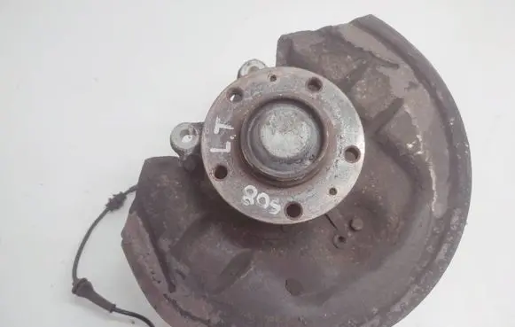 Peugeot 508 Rear wheel hub spindle/knuckle 