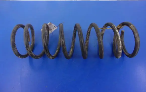 Nissan Terrano Rear coil spring