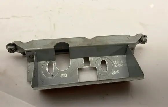 Audi Q5 SQ5 Other trunk/boot trim element 8R0827569A