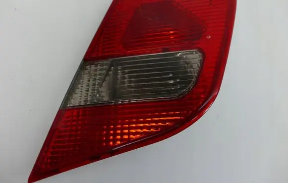 Mitsubishi Carisma Rear/tail lights