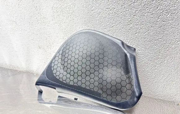 Opel Vectra B Side speaker trim/cover 90503292