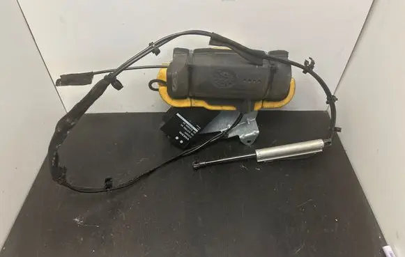 Volvo V70 Tailgate hydraulic set DAT1110930 31218393