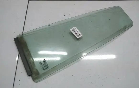 Opel Zafira A Rear vent window glass as2