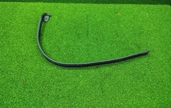 Renault Trafic III (X82) Rubber seal front coupe door window M966D2