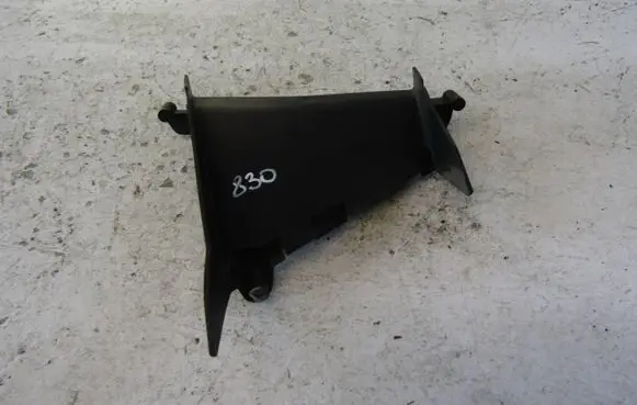Audi A4 S4 B9 Intercooler air guide/duct channel 8W0121763