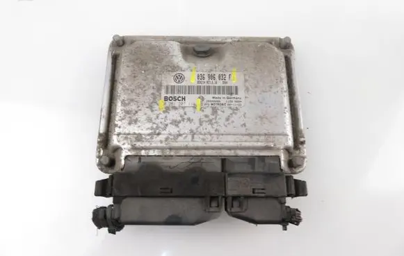 Volkswagen Golf IV Engine control unit/module 0261207114 036906032F