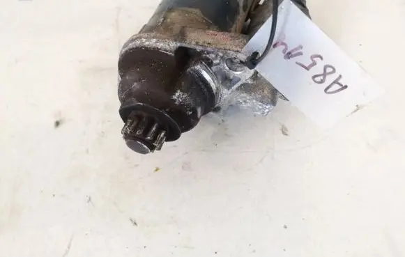 Volkswagen Jetta V Starter motor 0001120408