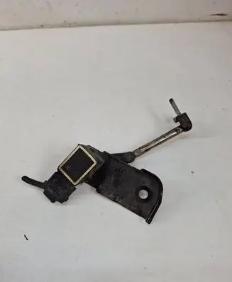 Mercedes-Benz S W221 Air suspension front height level sensor 