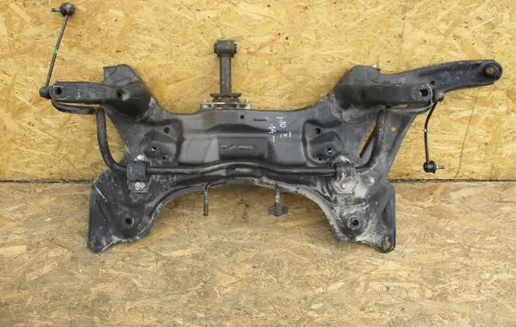 Hyundai i10 Front subframe 6240102055