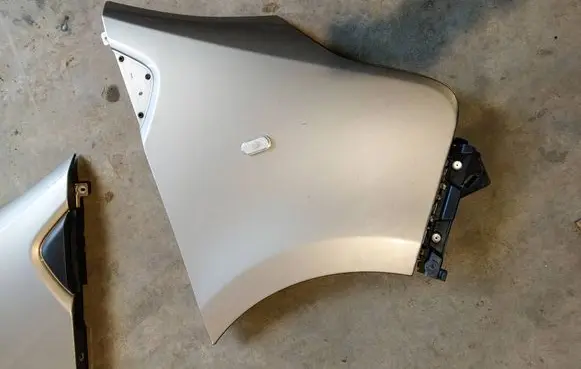 Renault Trafic III (X82) Fender TEHNK