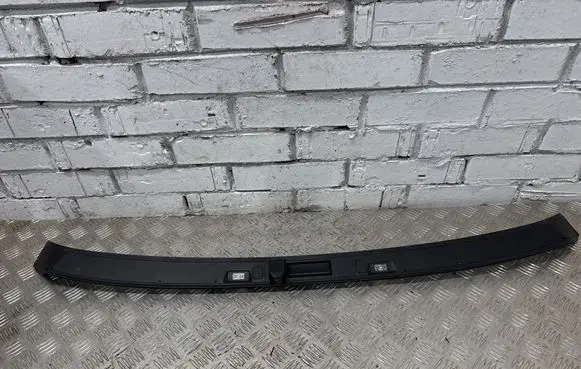 BMW 8 G16 Trunk door license plate light bar 7446336 744633615